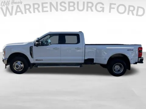 More photos of 2023 Ford F-350SD Lariat at Warrensburg Ford, MO