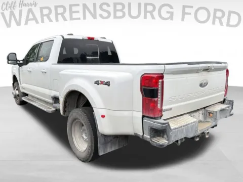 Another view of 2023 Ford F-350SD Lariat for sale in Warrensburg, MO at Warrensburg Ford
