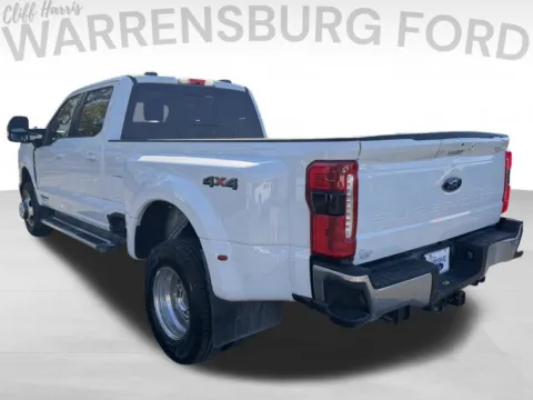 More photos of 2023 Ford F-350SD Lariat at Warrensburg Ford, MO