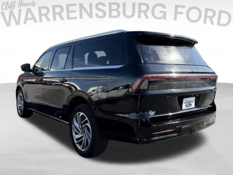 More photos of 2025 Lincoln Navigator L Reserve at Warrensburg Ford, MO