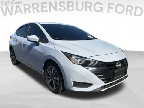 White 2024 Nissan Versa 1.6 SV for sale in Warrensburg, MO