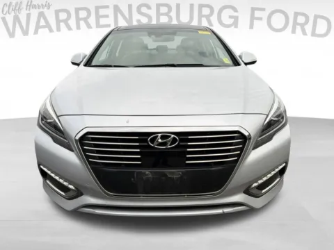 Photos of 2017 Hyundai Sonata Hybrid Limited for sale in Warrensburg, MO at Warrensburg Ford