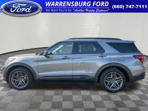 More photos of 2025 Ford Explorer ST at Warrensburg Ford, MO