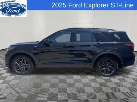 More photos of 2025 Ford Explorer ST-Line at Warrensburg Ford, MO