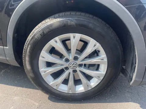 Photos of 2019 Volkswagen Tiguan for sale in Warrensburg, MO at Warrensburg Ford