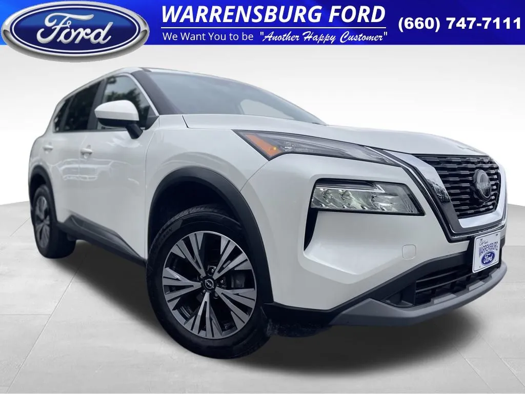 White 2023 Nissan Rogue SV for sale in Warrensburg, MO