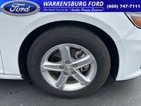 Photos of 2022 Chevrolet Malibu LT for sale in Warrensburg, MO at Warrensburg Ford