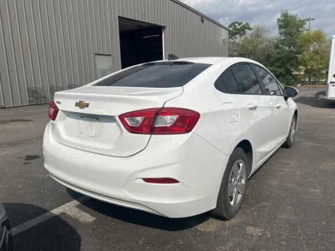 More photos of 2018 Chevrolet Cruze LS at Warrensburg Ford, MO