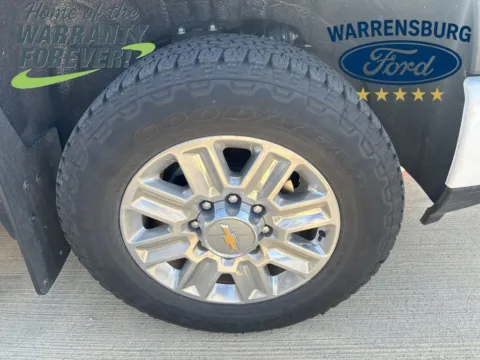 Photos of 2025 Chevrolet Silverado 2500HD High Country for sale in Warrensburg, MO at Warrensburg Ford
