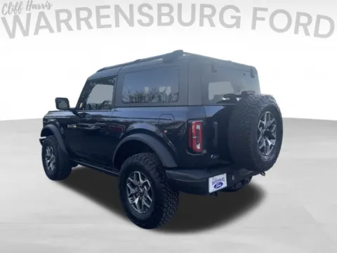 More photos of 2021 Ford Bronco Badlands at Warrensburg Ford, MO