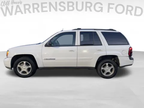 More photos of 2004 Chevrolet TrailBlazer LT at Warrensburg Ford, MO