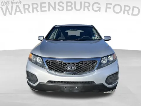 Photos of 2013 Kia Sorento LX for sale in Warrensburg, MO at Warrensburg Ford