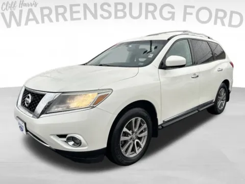 Another view of 2016 Nissan Pathfinder SL for sale in Warrensburg, MO at Warrensburg Ford