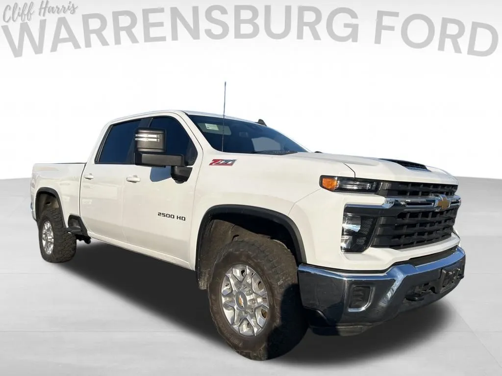 White 2024 Chevrolet Silverado 2500HD LT for sale in Warrensburg, MO