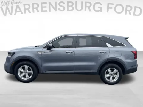 More photos of 2022 Kia Sorento LX at Warrensburg Ford, MO