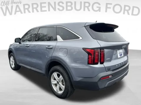 More photos of 2022 Kia Sorento LX at Warrensburg Ford, MO