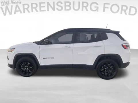More photos of 2023 Jeep Compass Altitude at Warrensburg Ford, MO