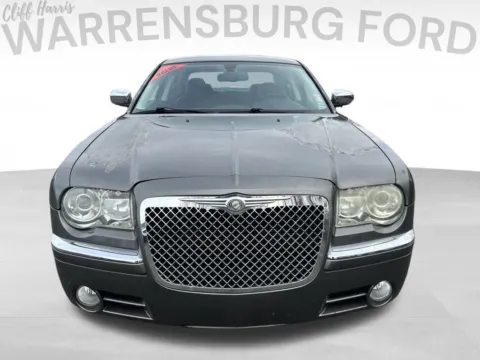 Photos of 2010 Chrysler 300C for sale in Warrensburg, MO at Warrensburg Ford
