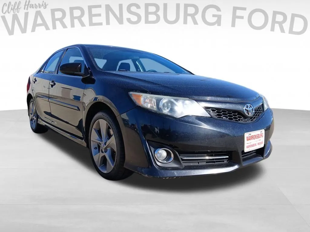 Black 2014 Toyota Camry L for sale in Warrensburg, MO