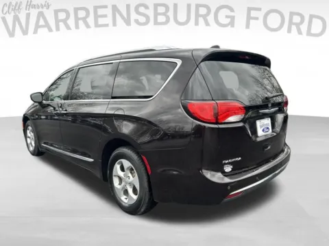 More photos of 2017 Chrysler Pacifica Touring L Plus at Warrensburg Ford, MO