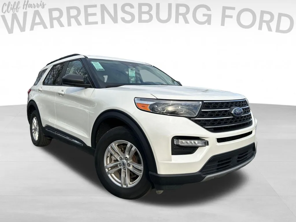 White 2023 Ford Explorer XLT for sale in Warrensburg, MO