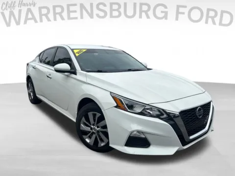 White 2020 Nissan Altima 2.5 S for sale in Warrensburg, MO