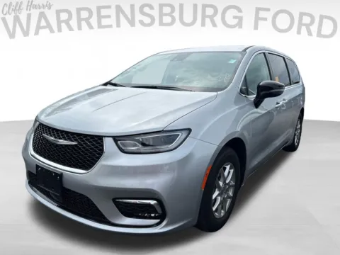 Photos of 2024 Chrysler Pacifica Touring L for sale in Warrensburg, MO at Warrensburg Ford