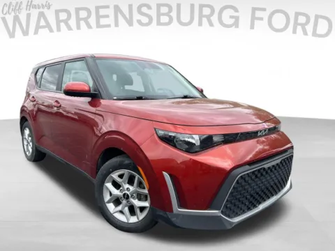 Orange 2023 Kia Soul LX for sale in Warrensburg, MO