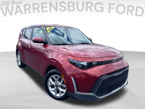 Orange 2023 Kia Soul LX for sale in Warrensburg, MO