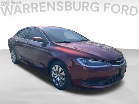 Red 2016 Chrysler 200 LX for sale in Warrensburg, MO