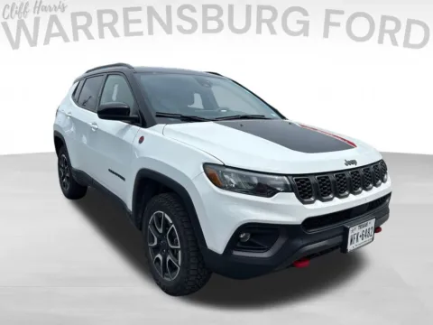 White 2025 Jeep Compass Trailhawk for sale in Warrensburg, MO