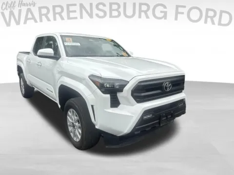 White 2025 Toyota Tacoma SR5 for sale in Warrensburg, MO