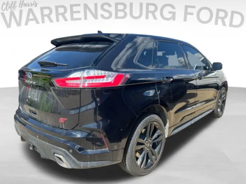 More photos of 2021 Ford Edge ST at Warrensburg Ford, MO