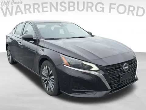 Black 2025 Nissan Altima 2.5 SV for sale in Warrensburg, MO