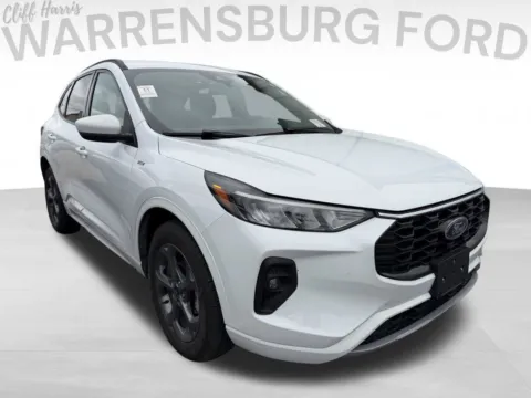 White 2023 Ford Escape Hybrid ST-Line Select for sale in Warrensburg, MO