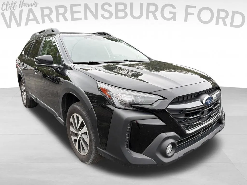 Black 2023 Subaru Outback Premium for sale in Warrensburg, MO