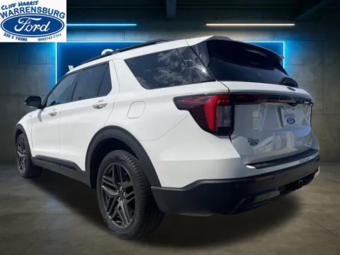 More photos of 2025 Ford Explorer ST-Line at Warrensburg Ford, MO