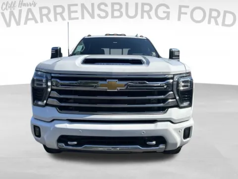 Photos of 2025 Chevrolet Silverado 2500HD High Country for sale in Warrensburg, MO at Warrensburg Ford