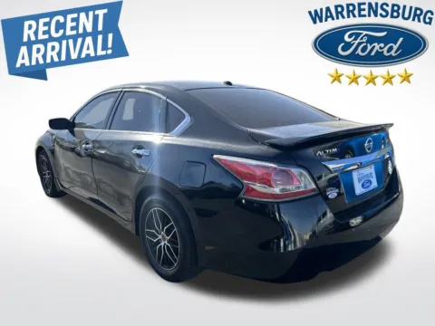 More photos of 2015 Nissan Altima 2.5 S at Warrensburg Ford, MO